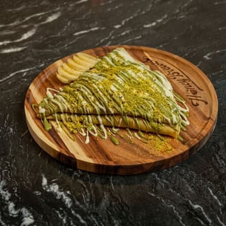 Pistachio & White Chocolate With Bananas Crepe