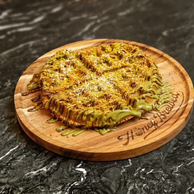 Dubai Waffle (Nutella & Pistachio).